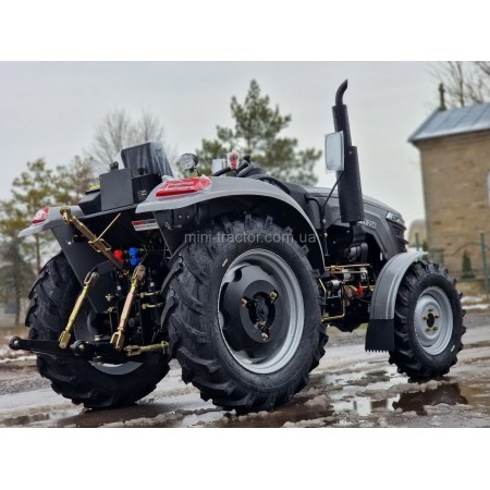 Мінітрактор СКАУТ ТУ-254Х з рівною підлогою, примусовою навіскою 2 гідроциліндри, широкі шини Мінітрактор СКАУТ ТУ-254Х з рівною підлогою, примусовою навіскою 2 гідроциліндри, широкі шини